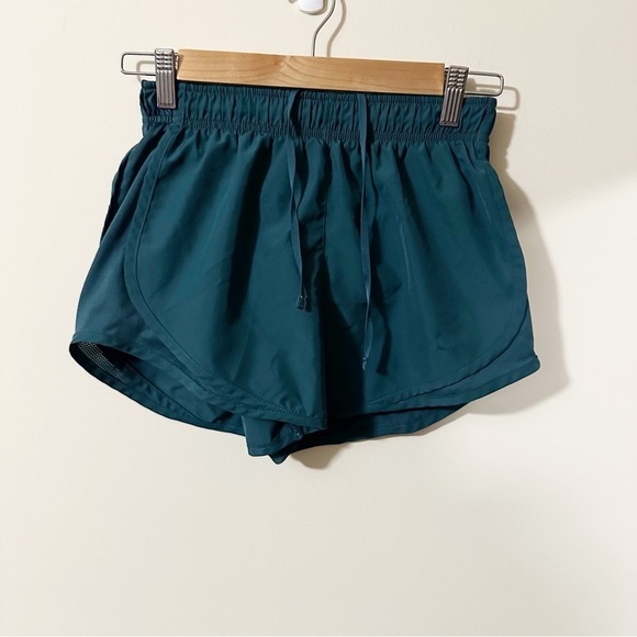 Nike Dri Fit Womens Green Tempo Running Shorts Size XS Athletic - Picture 7 of 8